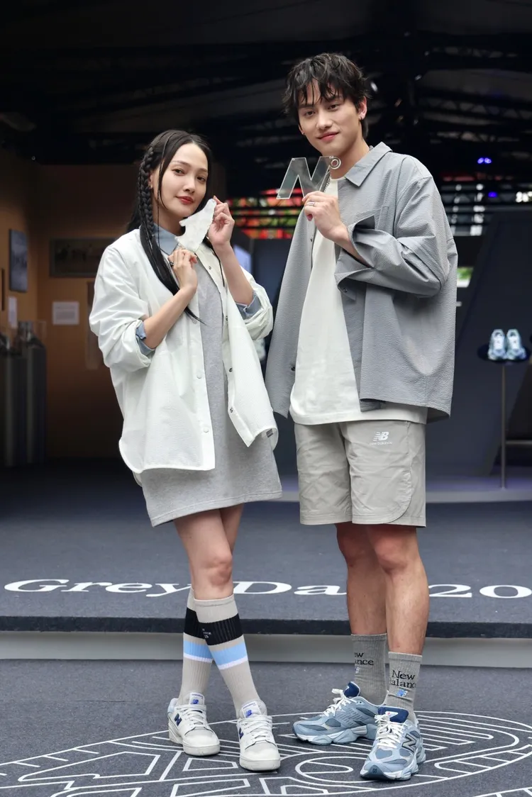 林映唯（左）與范少勳分別穿上Grey Day2023系列550和9060鞋款。林林攝