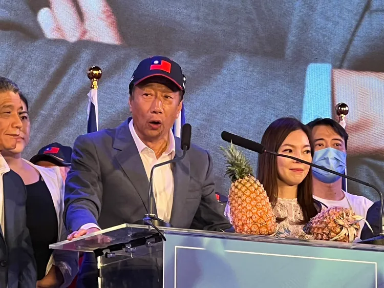 郭台銘批政府對通膨沒有警覺性。鮮明攝