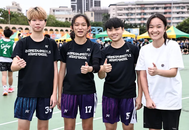 中山女高組成跨年級團隊，過關斬將前進6月18日總決賽。（圖/國泰金控提供）