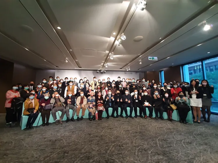 2021/1/17重建規劃說明會後與會地主大合照。連雲建設提供