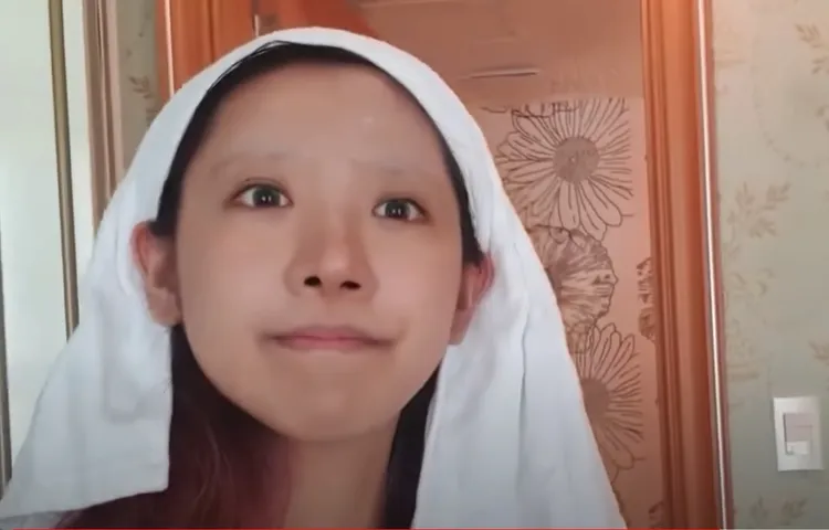 剃光眉毛後，企鵝妹的精緻面容看起來有極大轉變。翻攝自YT頻道「Jinnytty 企鵝妹 윰찌」