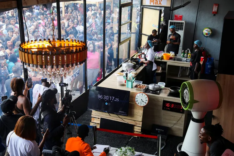 現場大批粉絲加油打氣。路透社