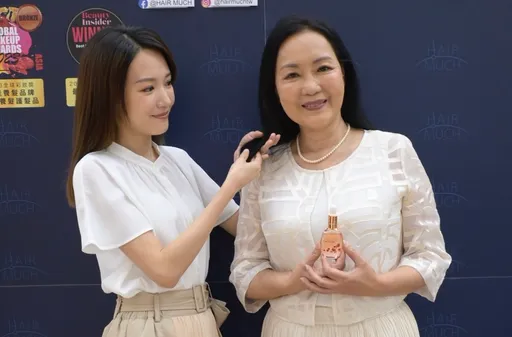 「廣告小天后」放棄中國事業藏洋蔥　揪老媽搶錢提前慶母親節