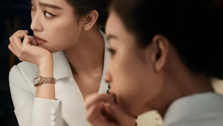 倪妮藉拍攝影片回顧其表演之路，感悟人生「就像製作腕錶一樣，要靠自己的雙手讓夢想成真」。品牌提供