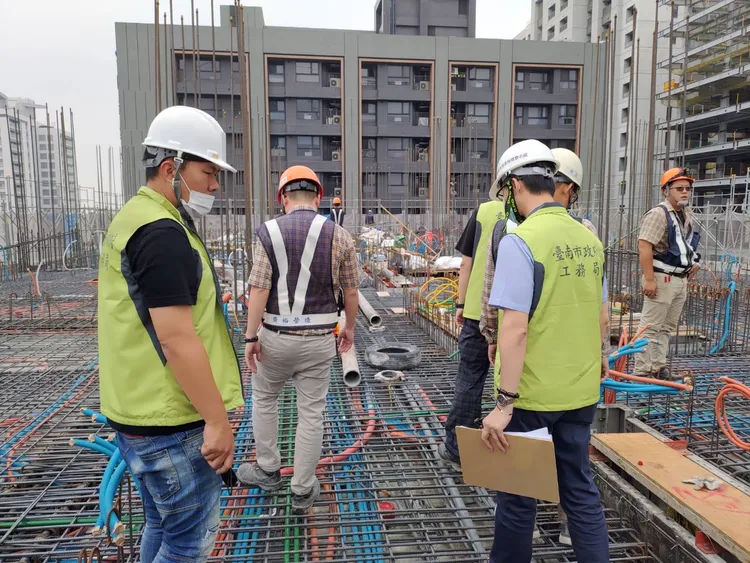 南市府將依法開罰。工務局提供