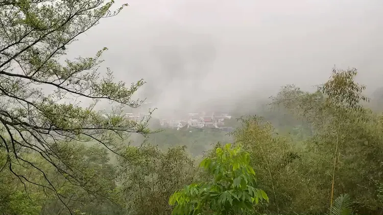 高雄市前兩天終於天降甘霖！那瑪夏5月7日下雨狀況。原民會提供