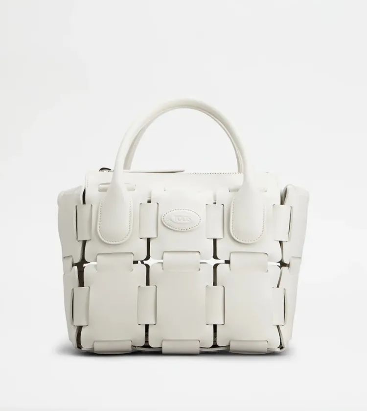 TOD’S白色編織款Di Bag，14萬4900元。品牌提供