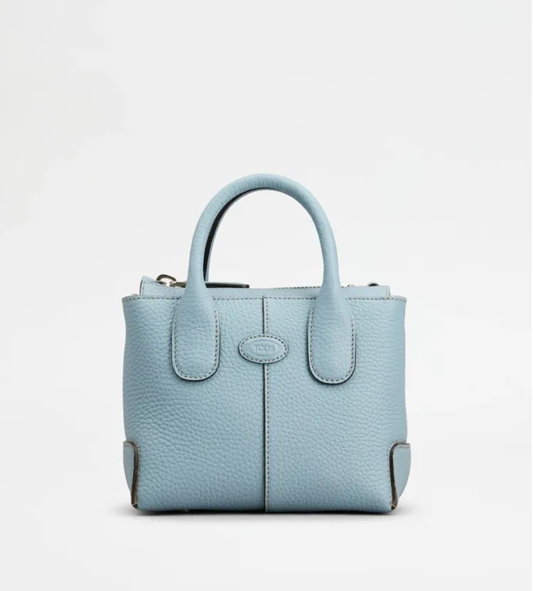 TOD’S水藍色迷你Di Bag，8萬3000元。品牌提供