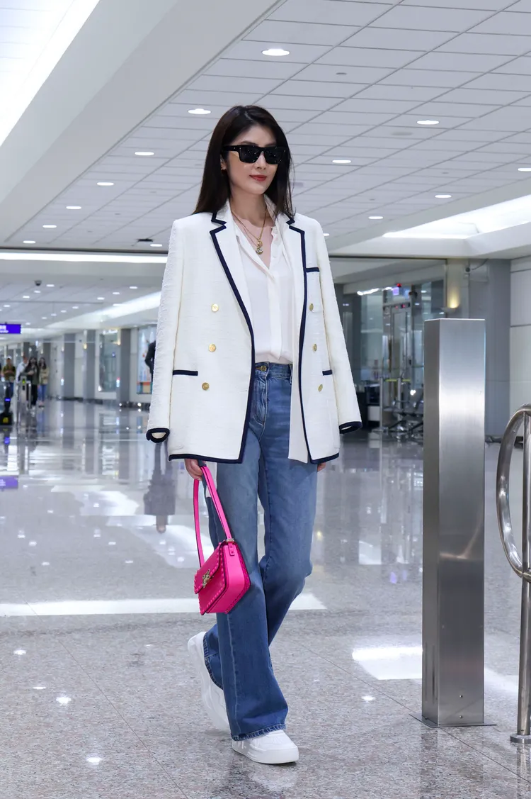 昨日抵台的陳慧琳，雖此次僅在台停留24小時，但一開口就宣布自己要來「報復式消費」。品牌提供