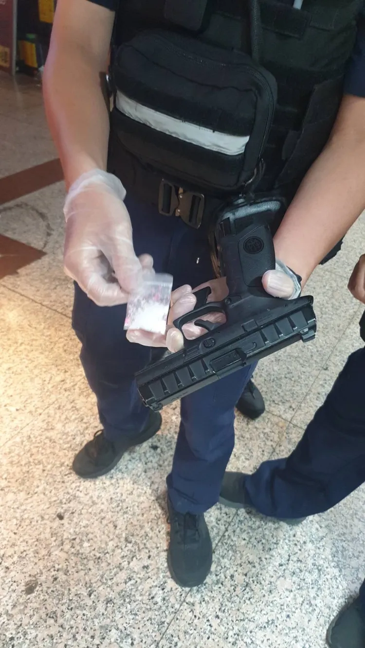 警方查獲的毒品。翻攝畫面