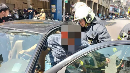 新北男開車突昏迷停路中　警消破窗救人！竟發現針頭及毒品