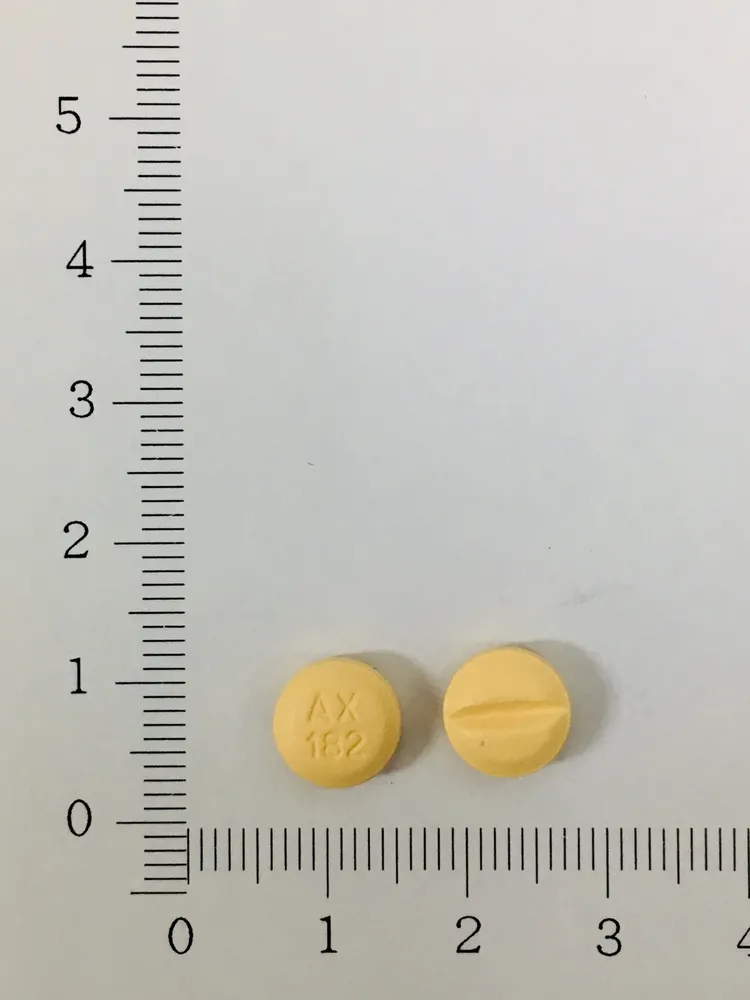 庇脂清膜衣錠4mg外觀。食藥署提供