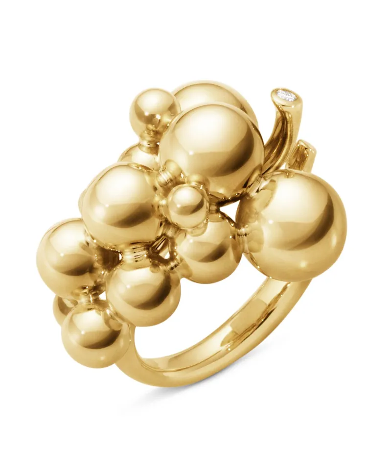 Moonlight Grapes系列18K金鑲鑽戒指，11萬8000元。品牌提供