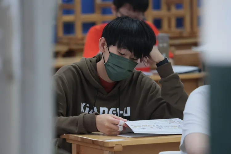 本次數學會考題主打「策略」和「表達」。彭欣偉攝