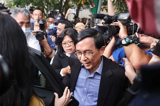 陳水扁北上！建中、成功生立院親睹本人驚呆　「手根本沒抖」