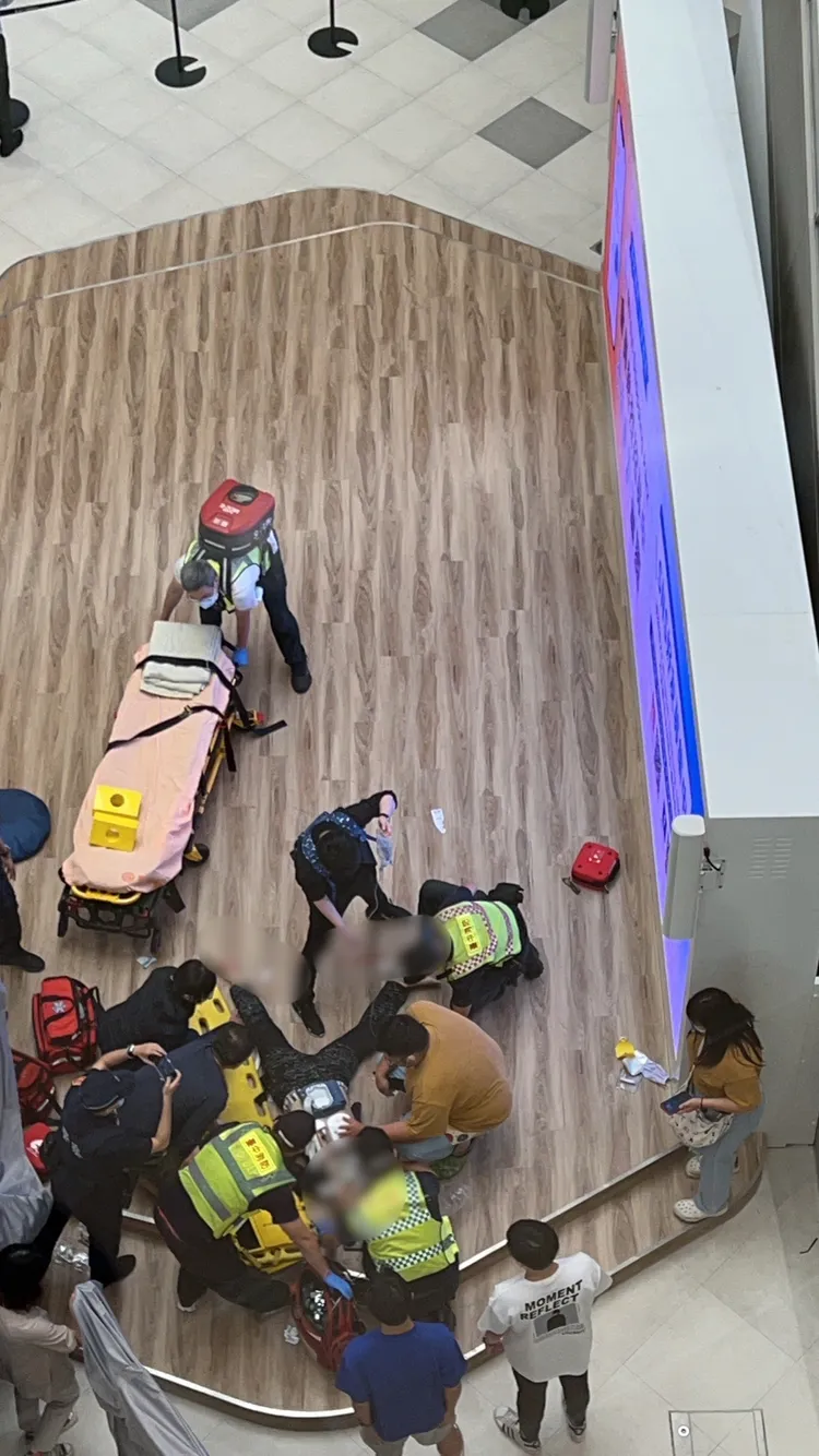 消防人員緊急到場搶救。讀者提供