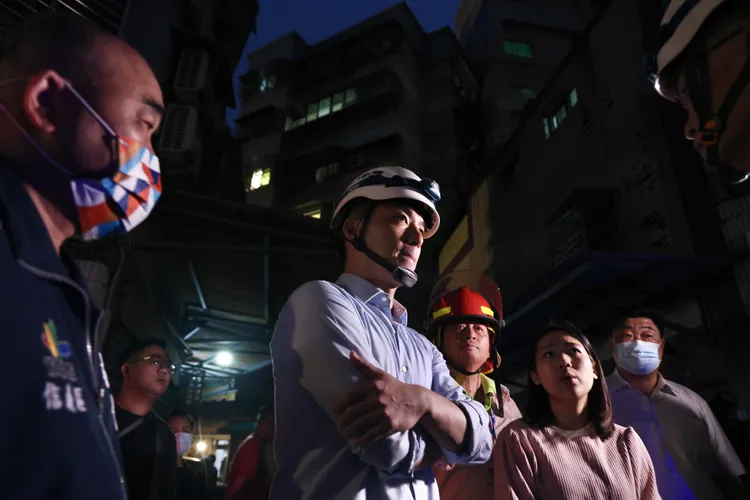 台北市長蔣萬安（中）到場關切。林林攝