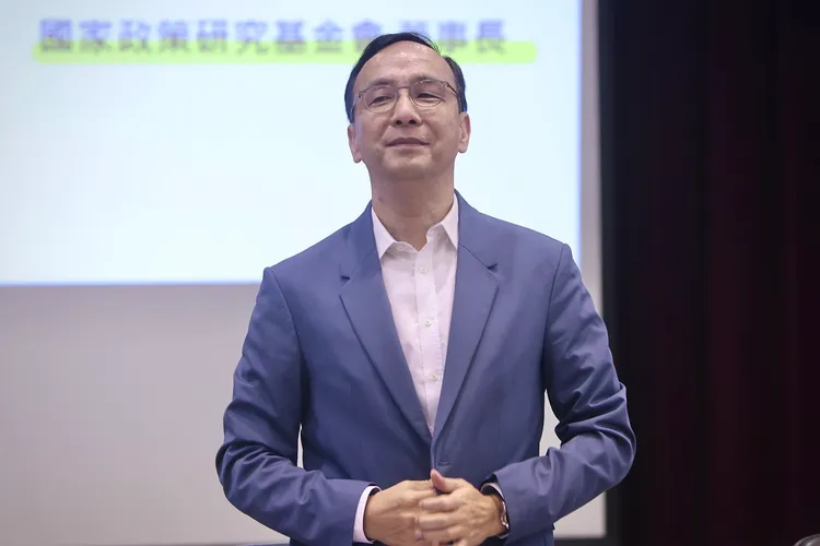 本屆總統大選，朱立倫在詢問過黨內人士後，拍板採用徵召制。資料照片，林林攝