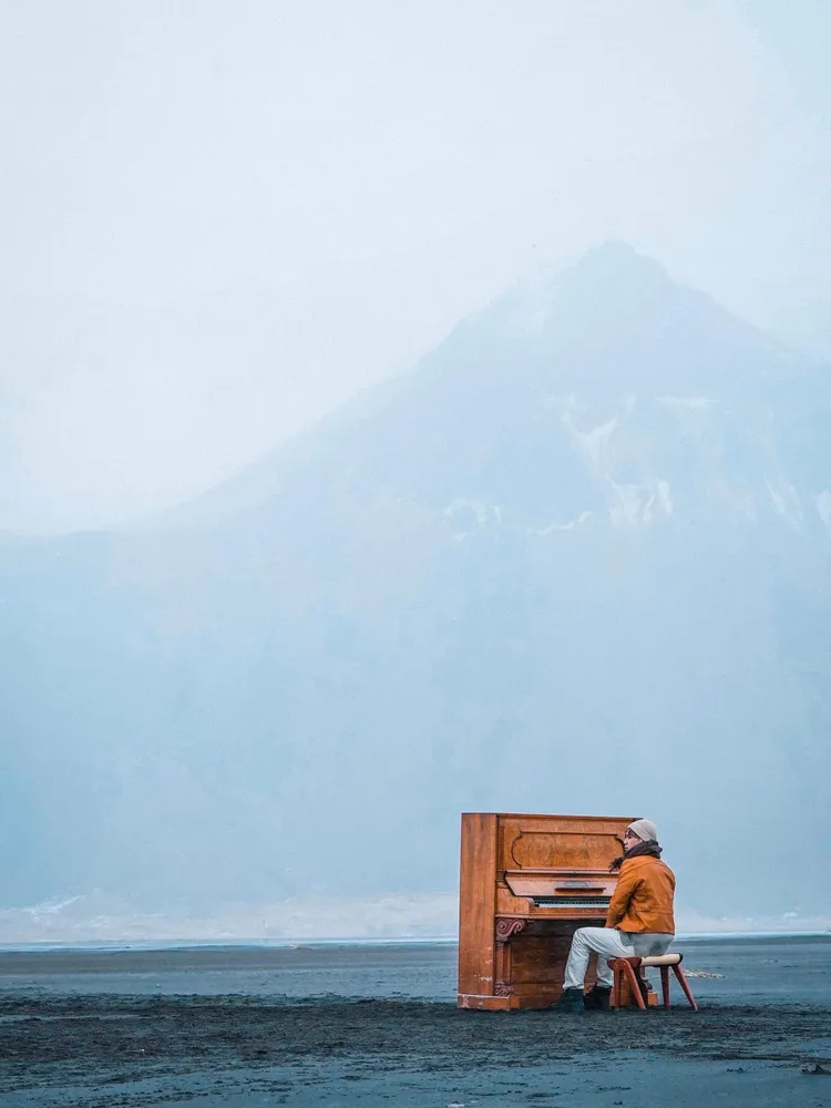 陳零九冰島拍MV。滾石提供