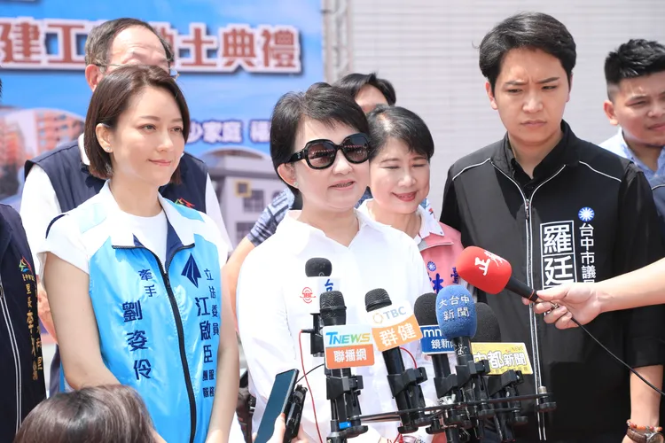 台中市長盧秀燕今天針對中一中「烯環納」事件，首度受訪回應。台中市府提供