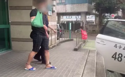 汐止深夜鬥毆!互看不順眼 勸架男遭掐頸反持摺疊刀刺人重傷