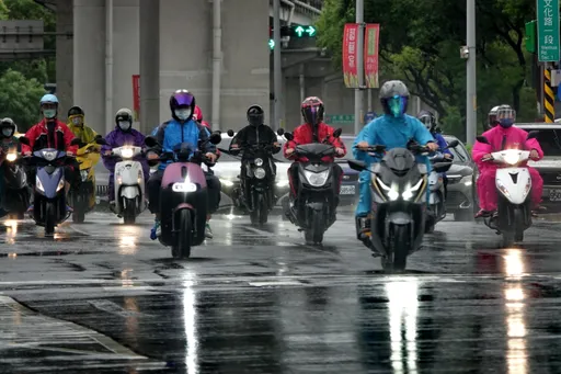 PEE、LGY太難聽！　公總：這8組車牌英文代碼暫不製作