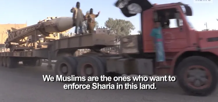 Vice曾深入「伊斯蘭國」境內冒險採訪。影片截圖