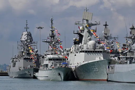 13國22艘軍艦集結新加坡海防展 日「熊野號」吸睛