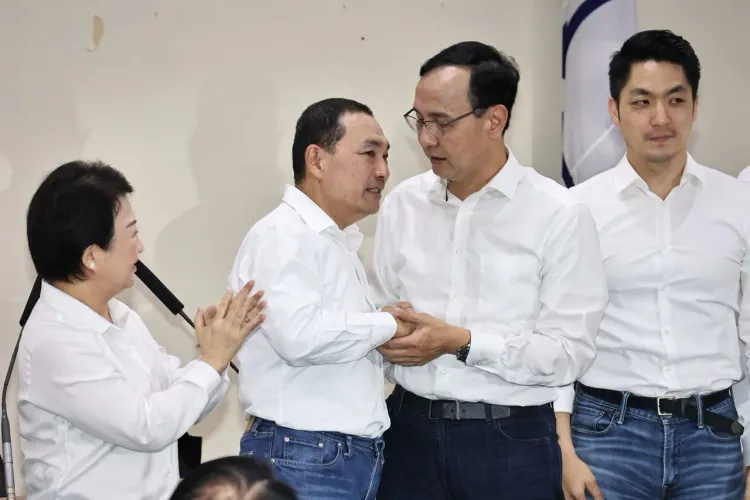 國民黨主席朱立倫前天宣布徵召新北市長侯友宜參選2024總統。資料照片
