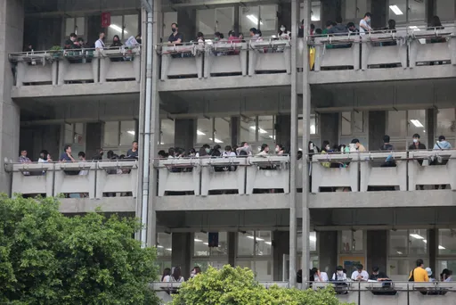 國中會考|今年首例作弊被抓包!考國文偷看抽屜內「秘笈」 教育部:經查屬實不計分