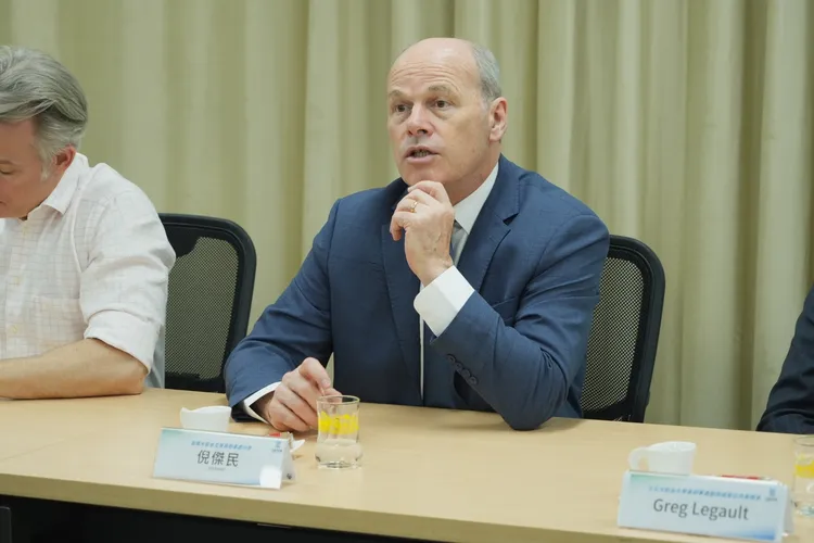 倪傑民指出台加有許多相似處。民眾黨提供