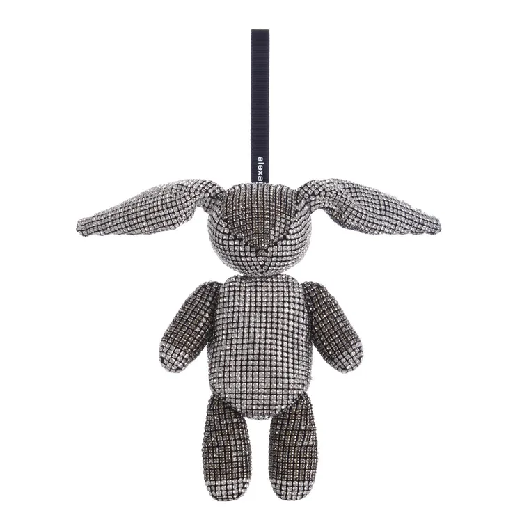 兔子造型水鑽腕包，3萬8800元。品牌提供