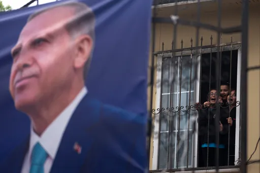 土耳其年輕人支持總統換人做 艾爾段周日大選告急