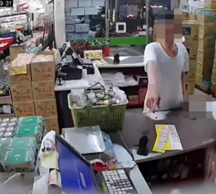 店員僅用二句話就打發怪盜。讀者提供