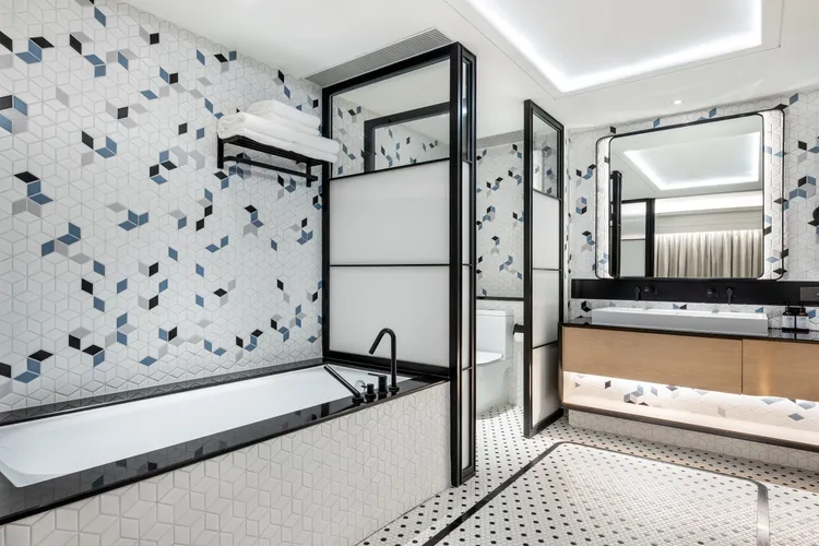 葡京人高級客房浴室。業者提供