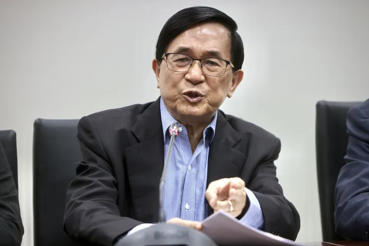 陳水扁不滿選罷法排黑條款通過將影響陳致中未來的從政路。資料照片/林林攝