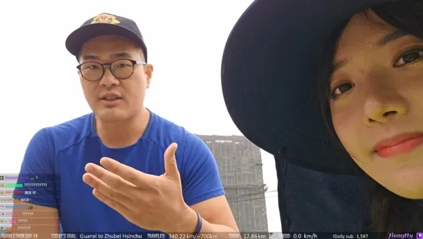 新埔警分局偵查隊副隊長出面呼籲網友要尊重直播主、勿騷擾。取自企鵝妹直播