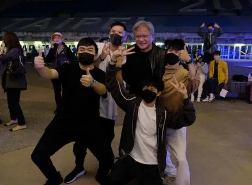 有在看新闻!脸书假冒辉达Ceo黄仁勋搞诈 刑事局联系Meta下架
