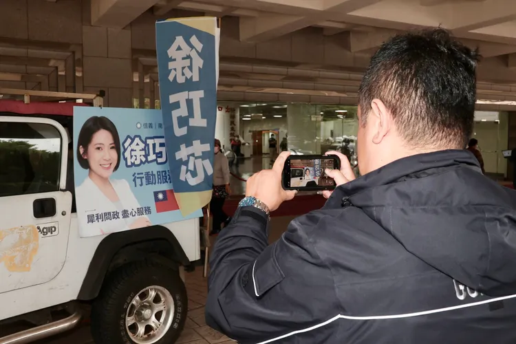 黨員投票那天，徐巧芯派人防範包車行為。資料照片，彭欣偉攝