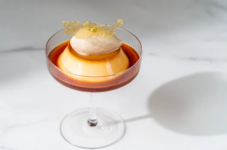 土雞蛋布丁 香草冰淇淋。業者提供