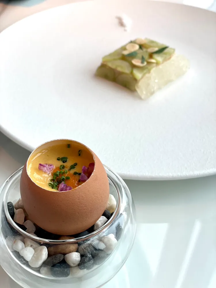 北海道馬糞海膽燉蛋。曾仲葳攝