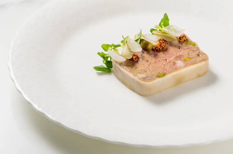 冷前菜-鄉村手切豬肉派。業者提供