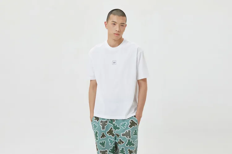 滑滑T系列T恤，899元。品牌提供