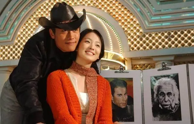 宋慧喬（右）和李秉憲曾公開戀情，也是她首度認愛。翻攝naver