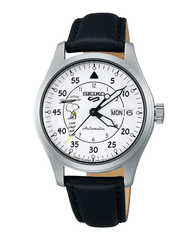 SEIKO 5 Sports 55周年x PEANUTS精鋼自動上鍊紀念錶SPRK27K1，台灣限量272只，1萬2500元。品牌提供