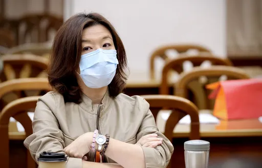 顏寬恒火速遭起訴怒喊「政治追殺」! 對手林靜儀這樣說