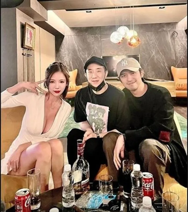 藍星蕾（左）去年7月就曾曝光和房祖名、陳柏霖的合照。翻攝藍星蕾IG