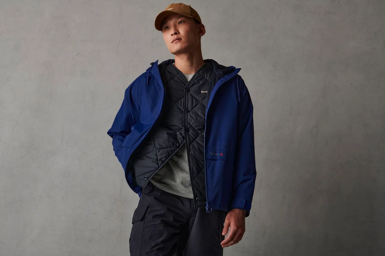 Barbour防水透氣外套防水在迎接梅雨季節到來的台灣氣候,是絕佳的衣著應對好選。品牌提供