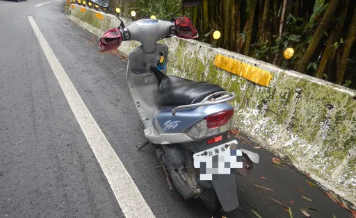 道路不明油漬害8騎士接連摔傷　楊梅警調閱監視器追凶