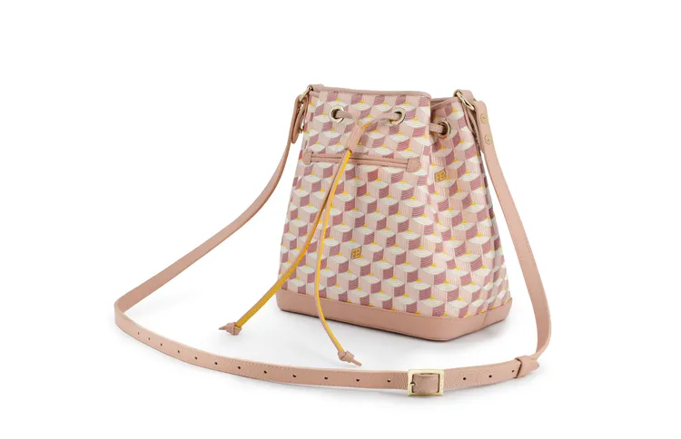 Quiver 23水桶包，5萬7600元。品牌提供